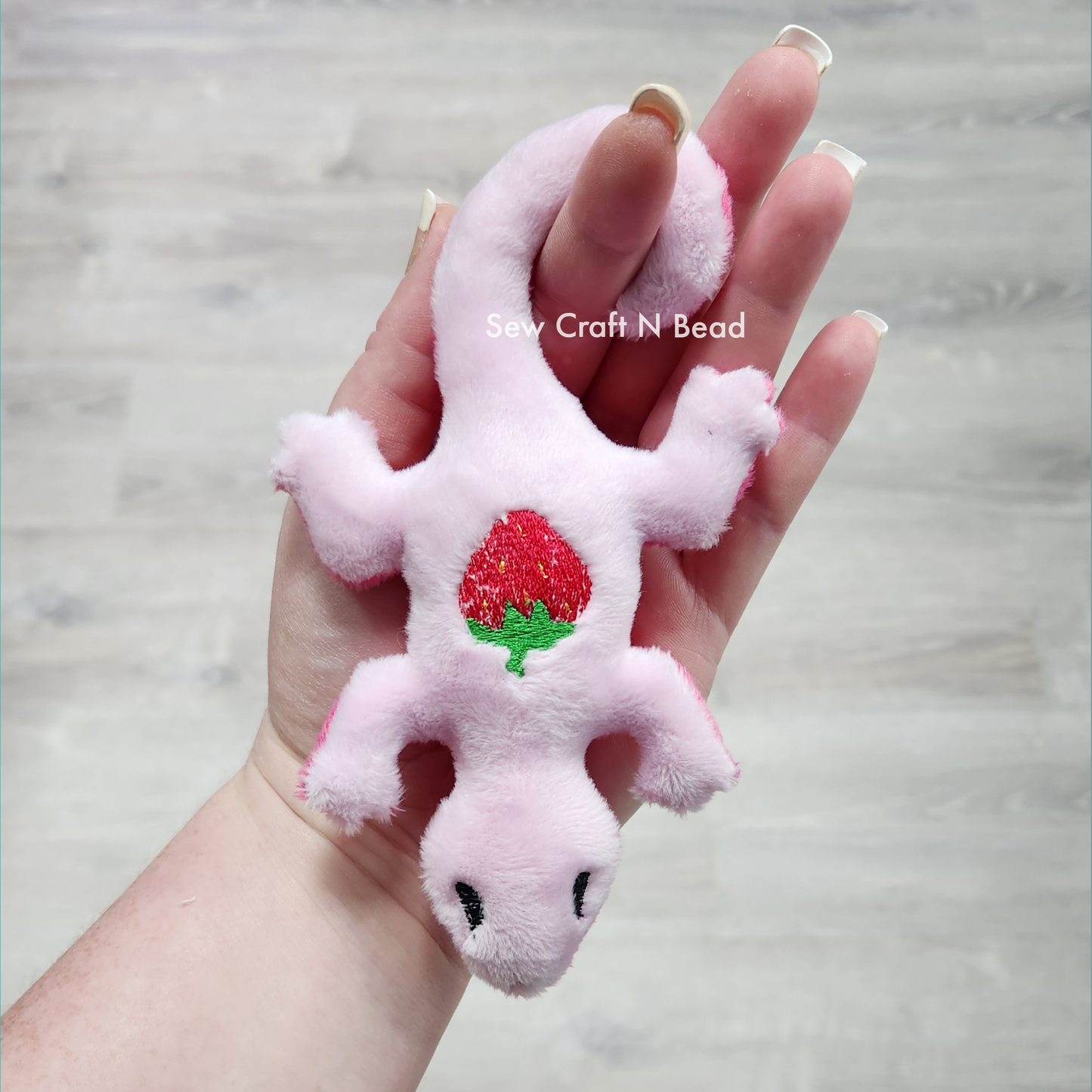 Strawberry Lizard Plush (READY TO SHIP)