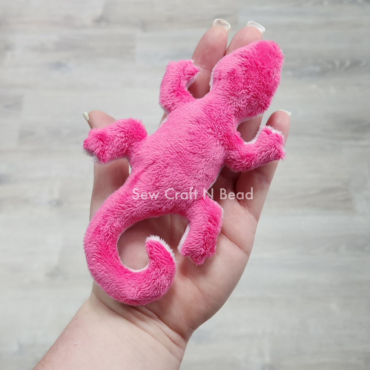 Strawberry Lizard Plush (READY TO SHIP)