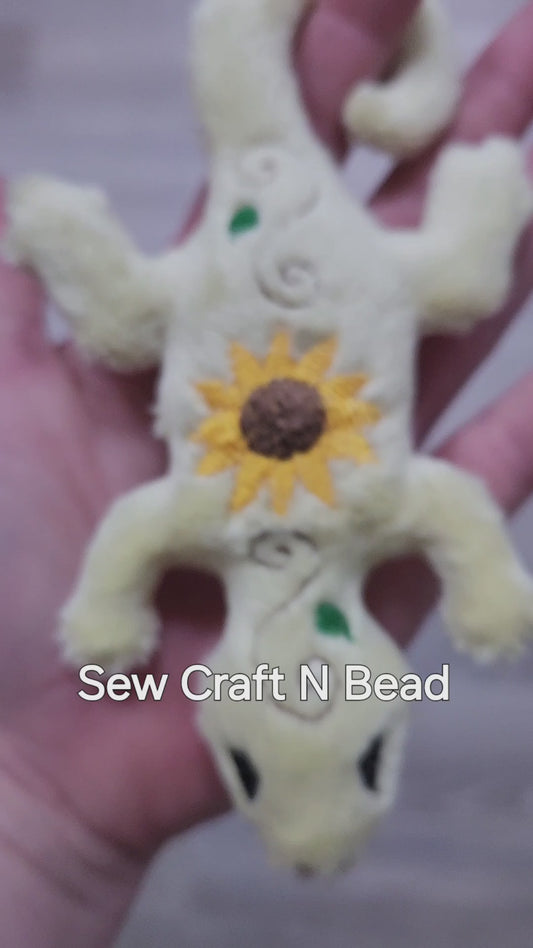 Sunflower Lizard Plush (READY TO SHIP)