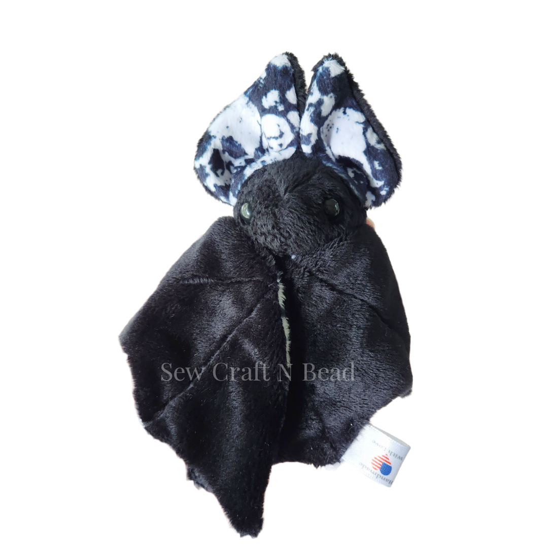 Skull Bat Plush (READY TO SHIP)